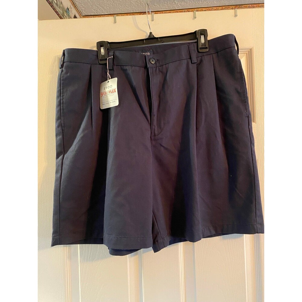 Mens new with tags IZod size 38 waist shorts